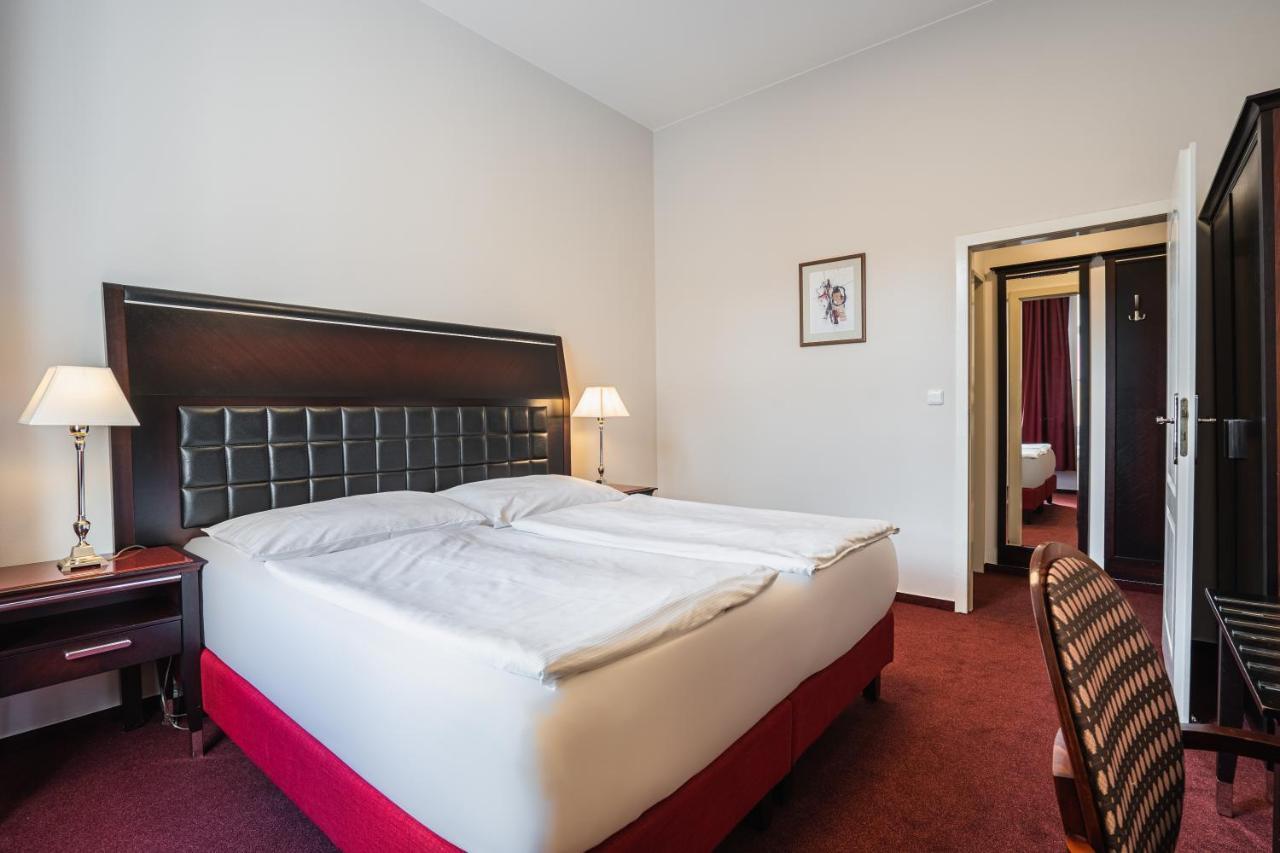 Ea Tosca Hotell Prag