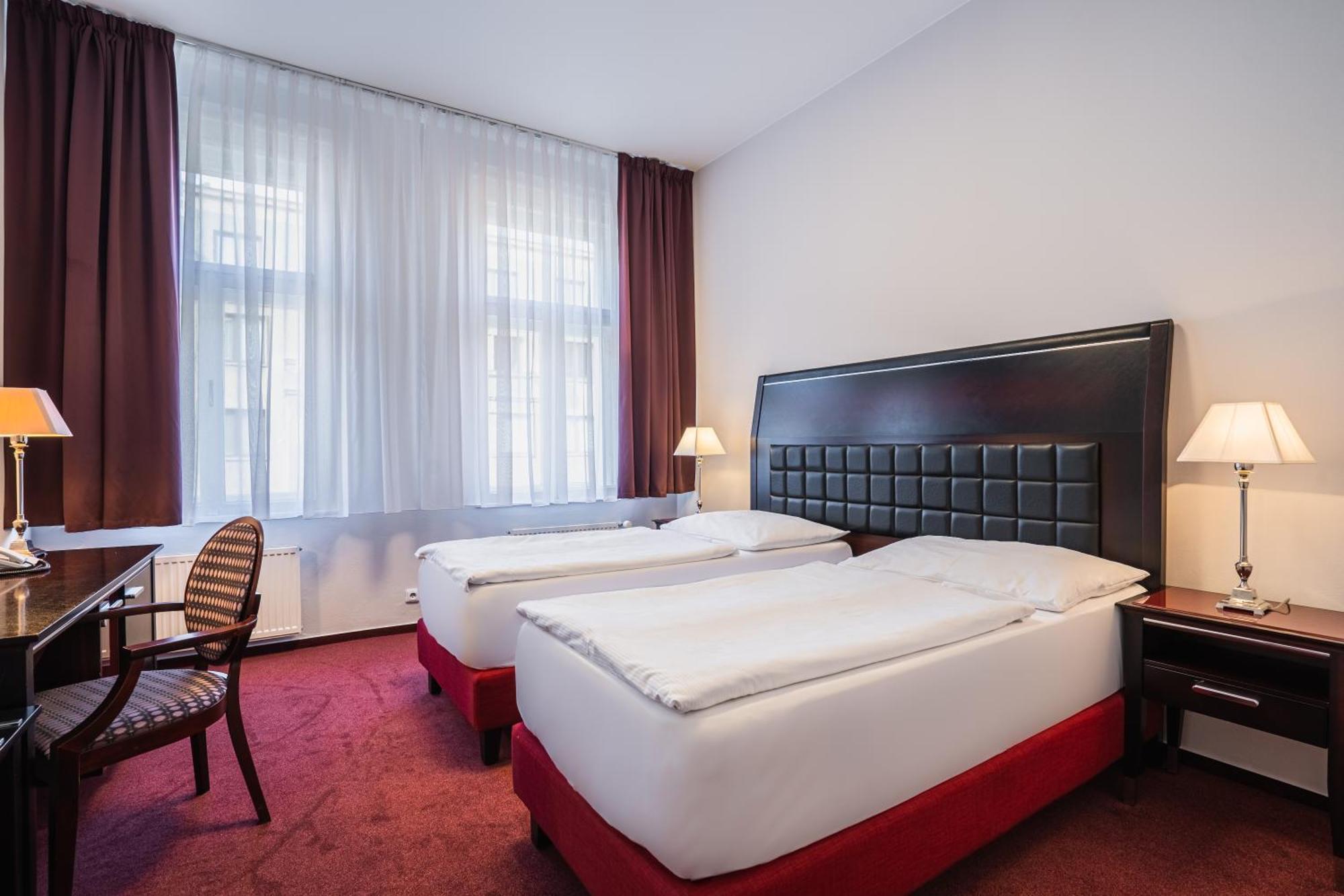 Ea Tosca Hotell 3*