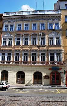 Ea Tosca Hotell Prag