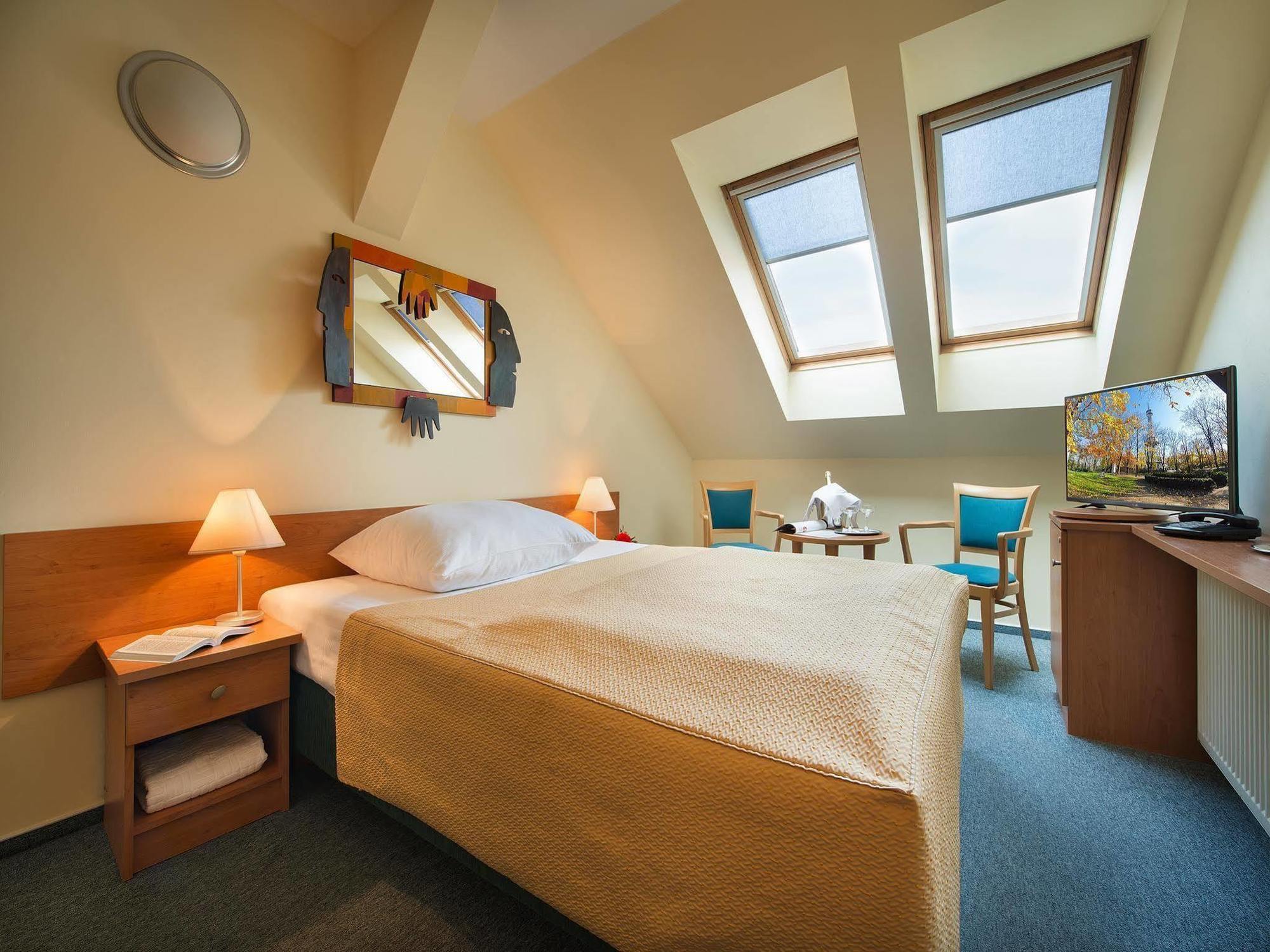 Ea Tosca Hotell Prag
